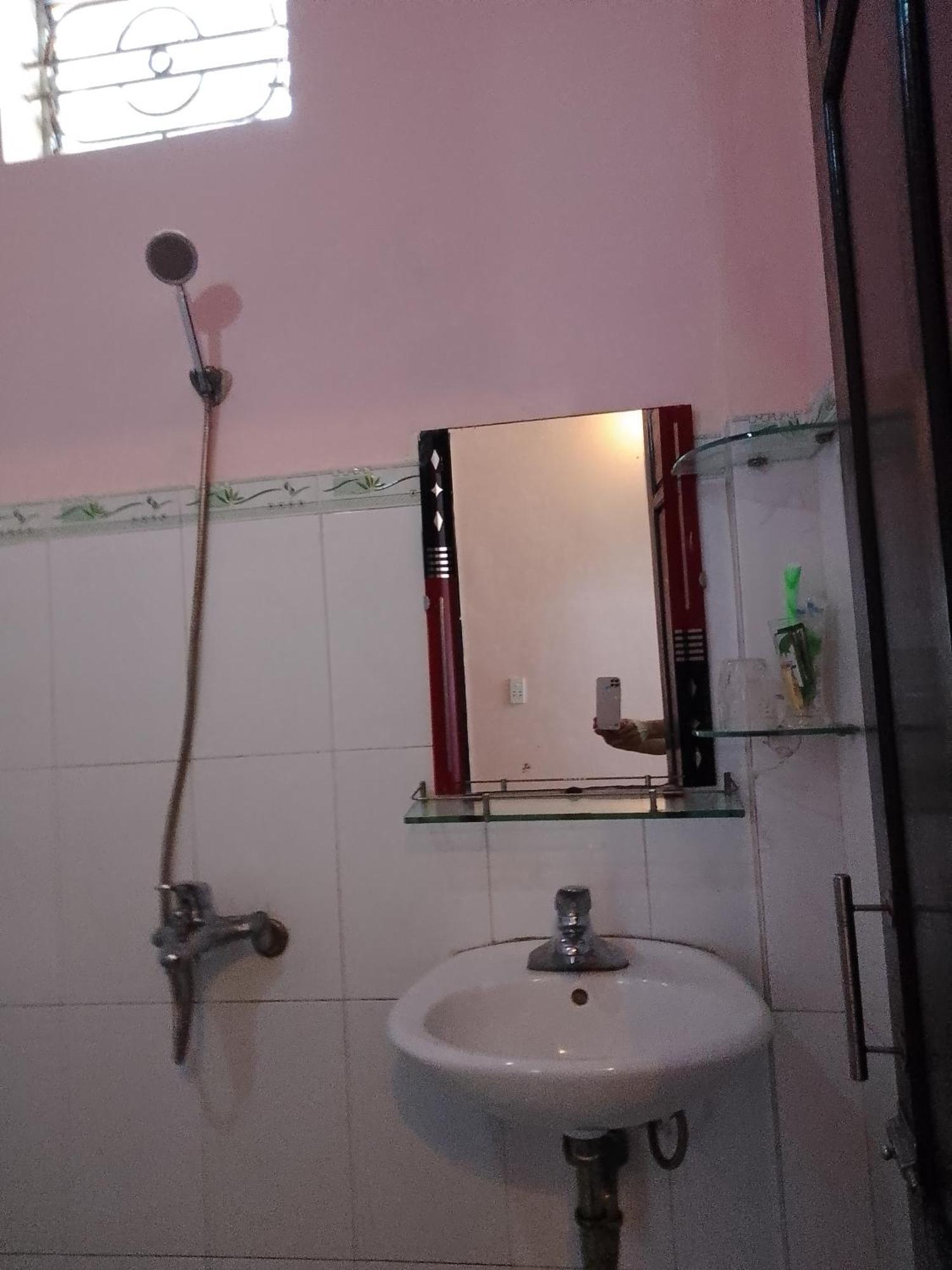 Nha Nghi Hang Nga Dong Hoi Exterior photo